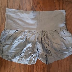 SO brand gray fold over bubble shorts w/ pockets